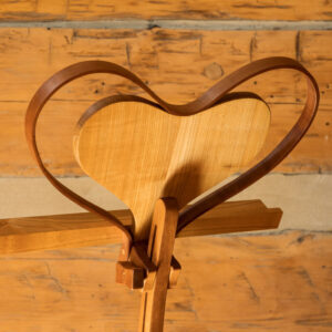 heart shaped music stand